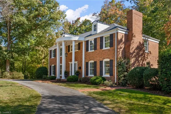 2500 WOODBERRY DR