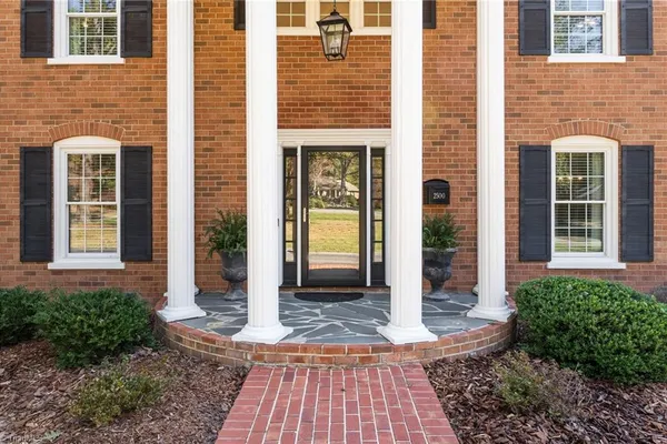 2500 WOODBERRY DR