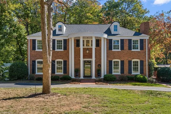 2500 WOODBERRY DR