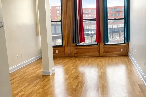 7 CENTRAL SQ STE 203