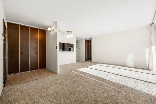 30 SKYLINE DR 6