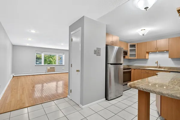 2323 WASHINGTON ST 1-6