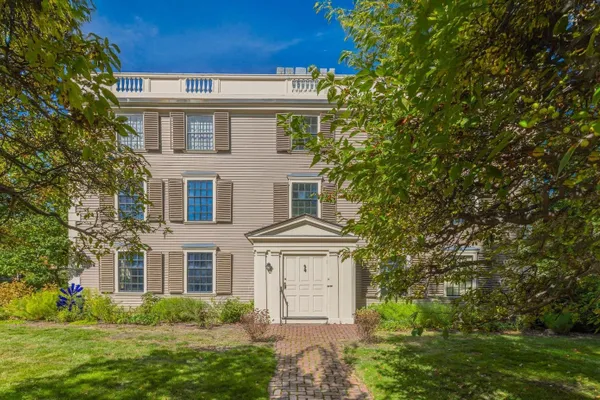 159 BRATTLE ST
