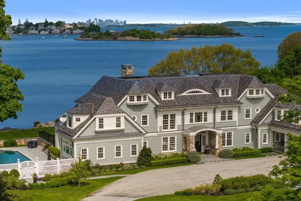 5 BARE COVE LN