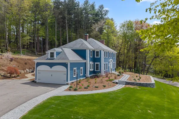 20 WESTWOOD DR