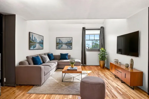 51 PETTEE ST 47