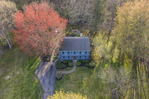 110 COUNTRY RD