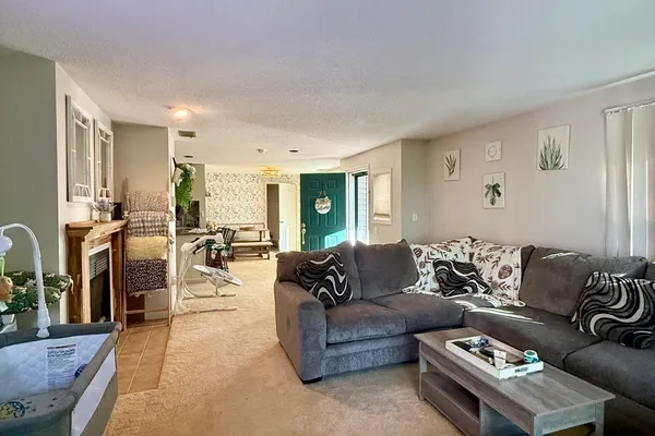 1810 HIGHLAND AVE 4A