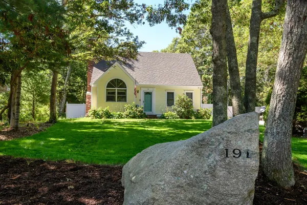 191 JAMES CIR