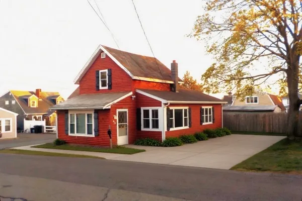 85 MAPLEWOOD AVE