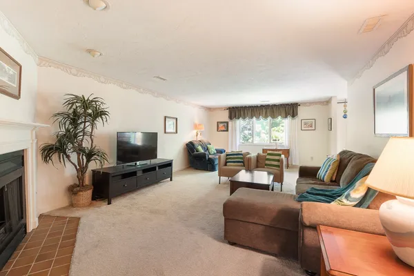 225 LINCOLN ST B5