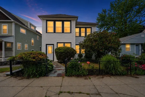 60-62 CORNELL ST 62
