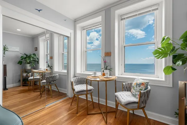285 LYNN SHORE DR 402