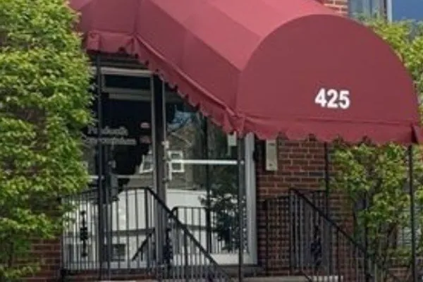 425 S HUNTINGTON AVE 1