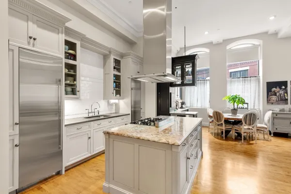 221 COLUMBUS AVE 203