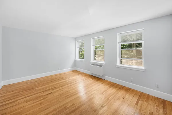 98 MORTON ST 57