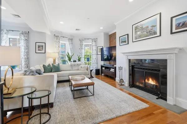 754 TREMONT ST 4
