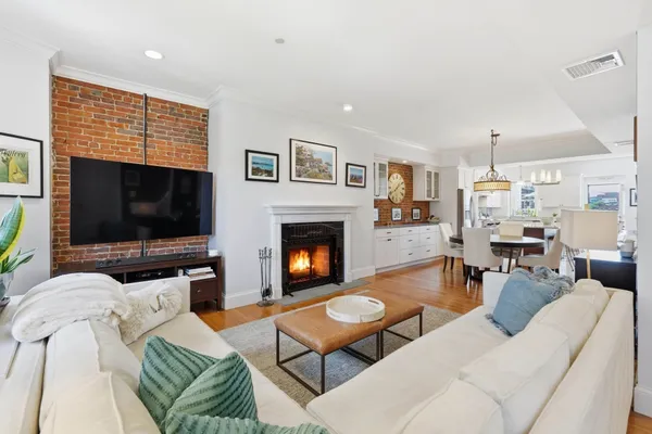 754 TREMONT ST 4