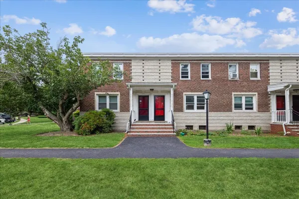 48 NEWMAN RD 48