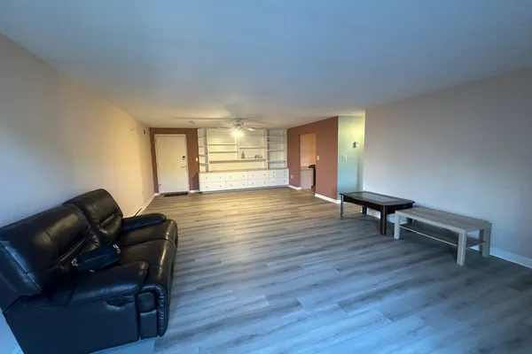 1321 WORCESTER RD 612