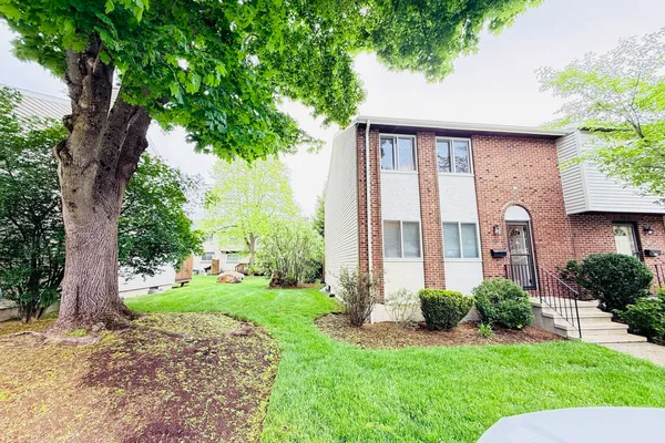 399 POND ST D1