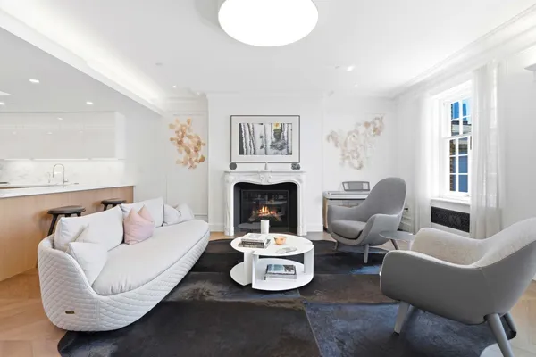 41 MT VERNON ST 5