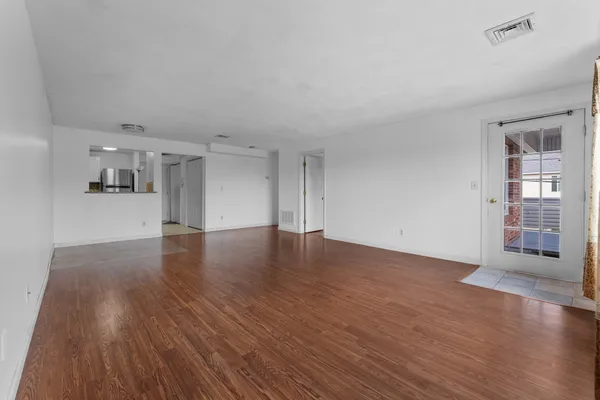 24 S ST 21