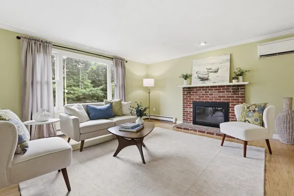 51 HOSMER ST
