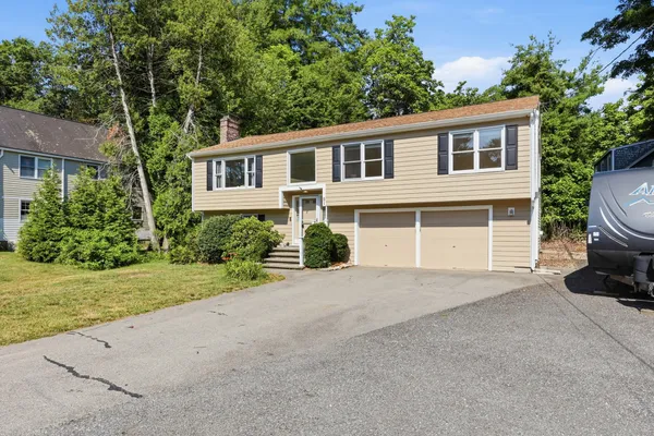 51 HOSMER ST
