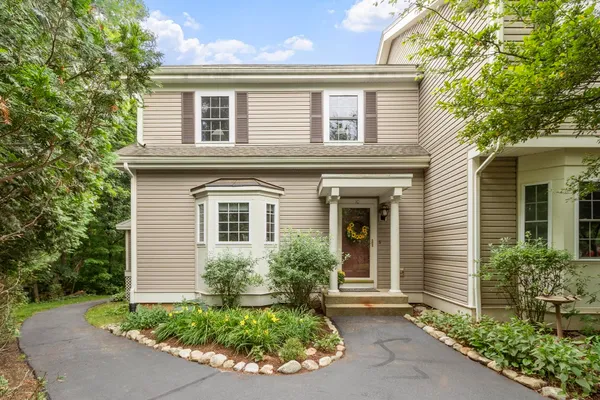 Blanchard Farms Condos - Westford