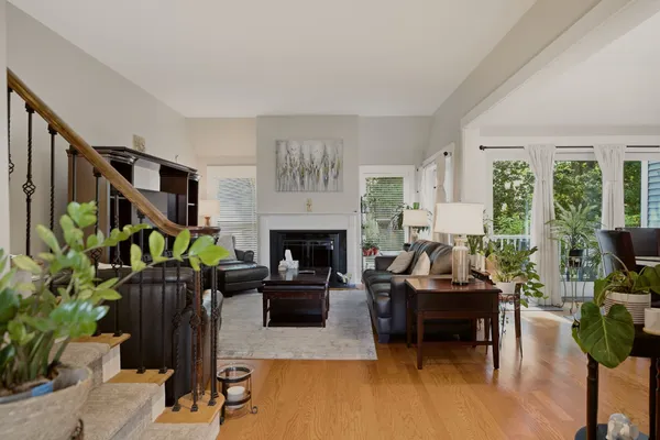 6 HIDDEN BAY DR 6