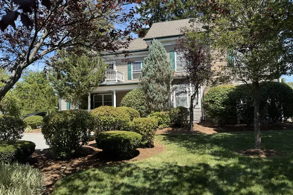 97 SYLVAN ST 7