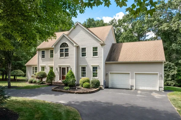 90 NORTHRIDGE DR