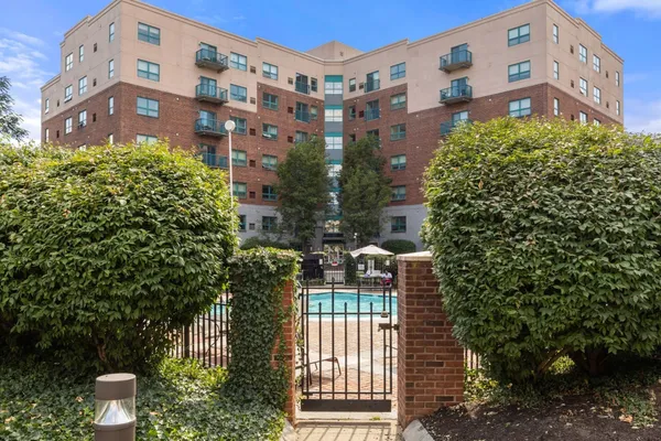 175 COTTAGE ST 214