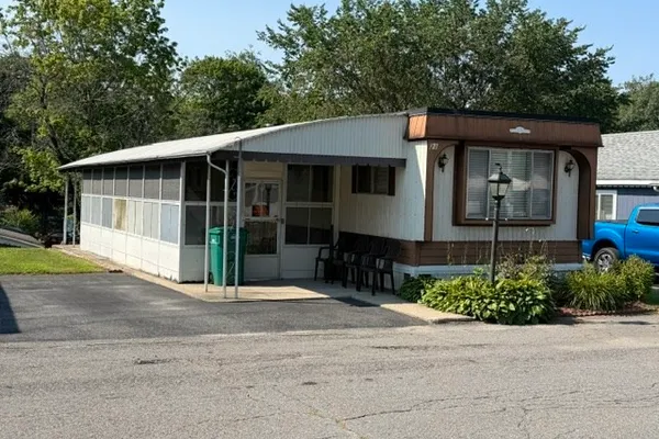 1237 CENTRAL 21