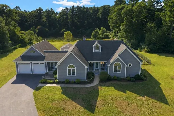 26 ASHLYNN WAY
