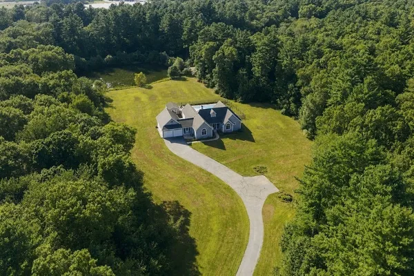 26 ASHLYNN WAY