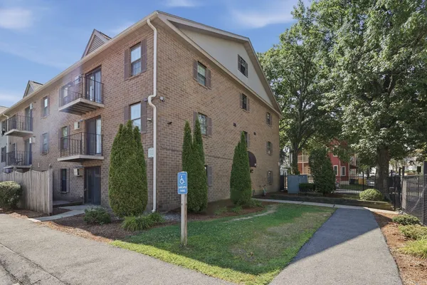 80 STANTON ST 2