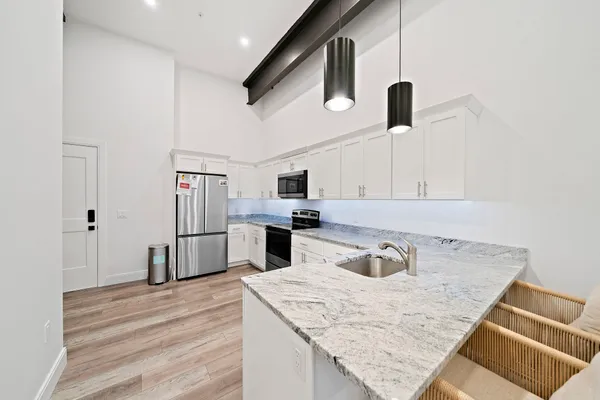 10 WATER ST 3