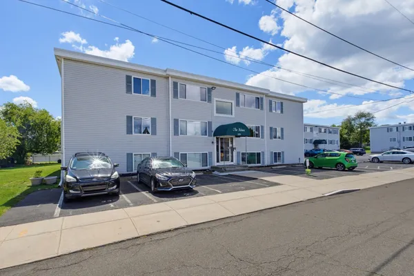 239 GLASGOW ST 1