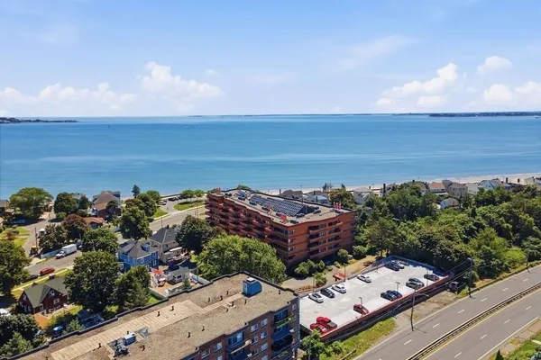 1 CAREY CIR 202