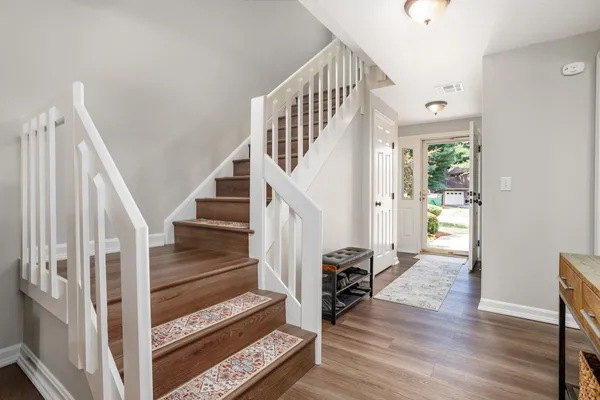 512 RIDGEFIELD CIR C