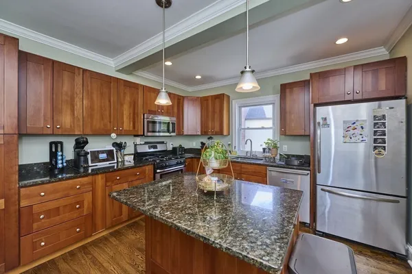 349 LINWOOD AVE 2