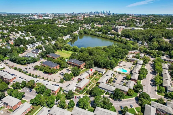 173 LAKE SHORE RD 3