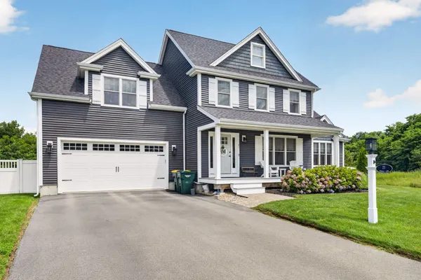 21 BUNKER LN