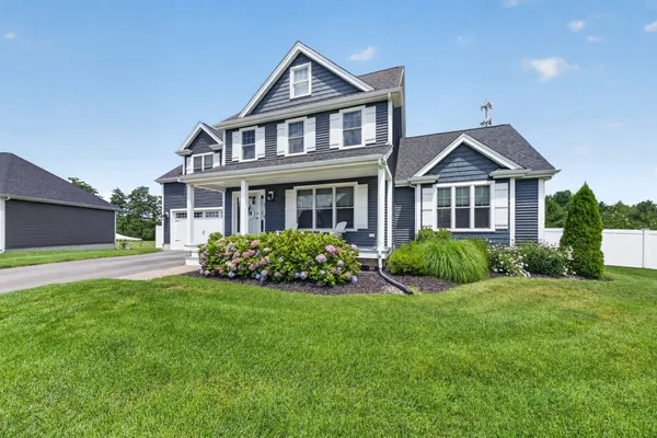 21 BUNKER LN