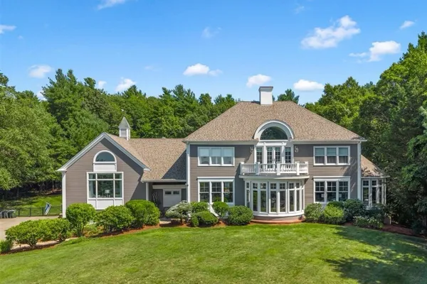 26 FOX HILL CIR