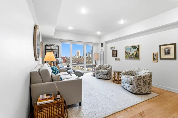 505 TREMONT ST 613