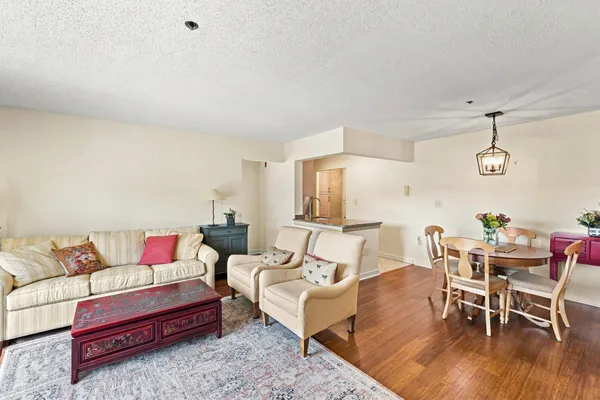 273 CAMBRIDGE RD 505