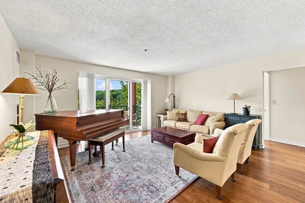 273 CAMBRIDGE RD 505